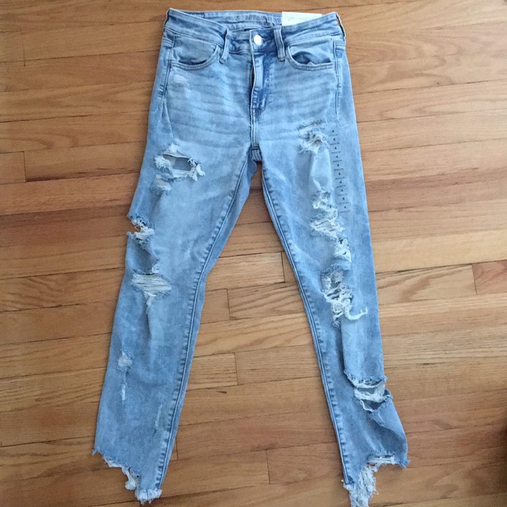 American Eagle Crop Jeans